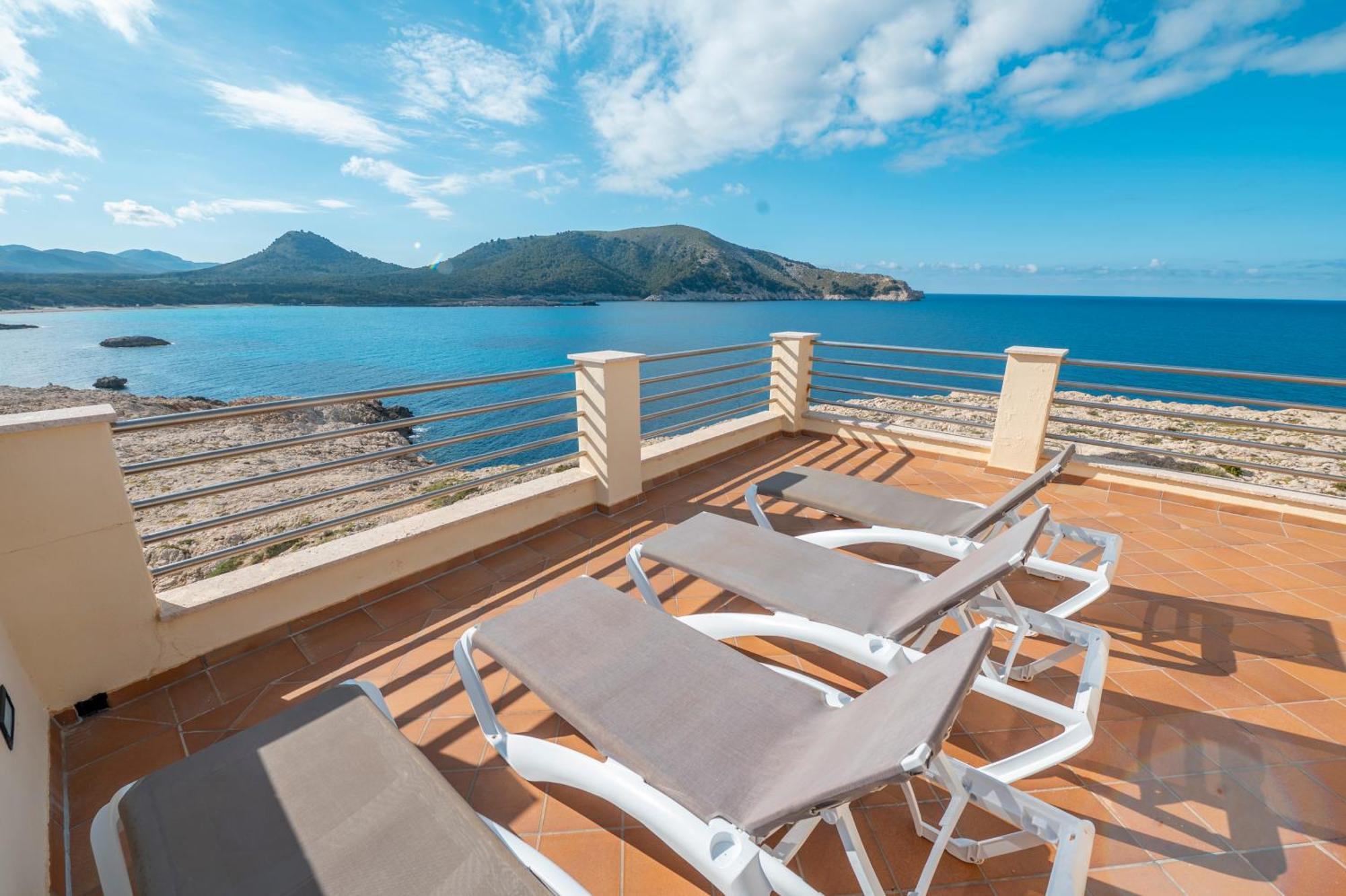 Cala Agulla 1 *